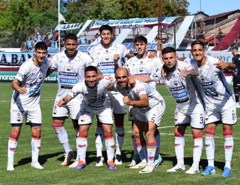 El Tricolor no para: venció a la UAI Urquiza y volvió a ser líder del torneo